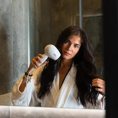 Sunshine Charming 4*