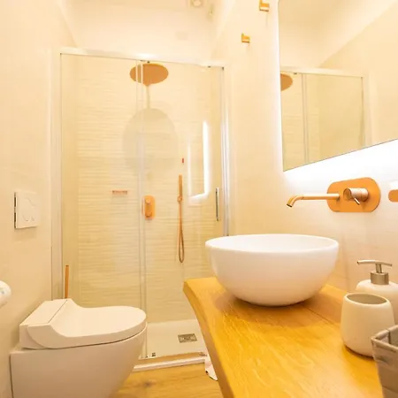 Sunshine Charming 4*